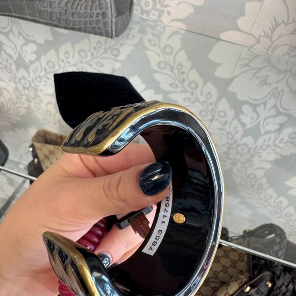 Black and Gold Chanel Cuff - One Size - Picture 7 of 9